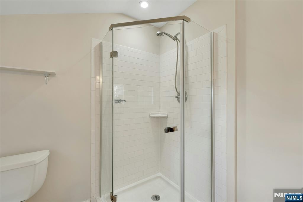 20 Florence Place Property Photo 23