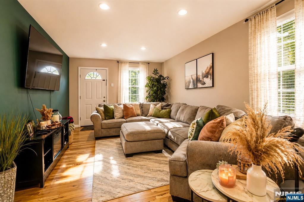 602 Elm Street Property Photo 4