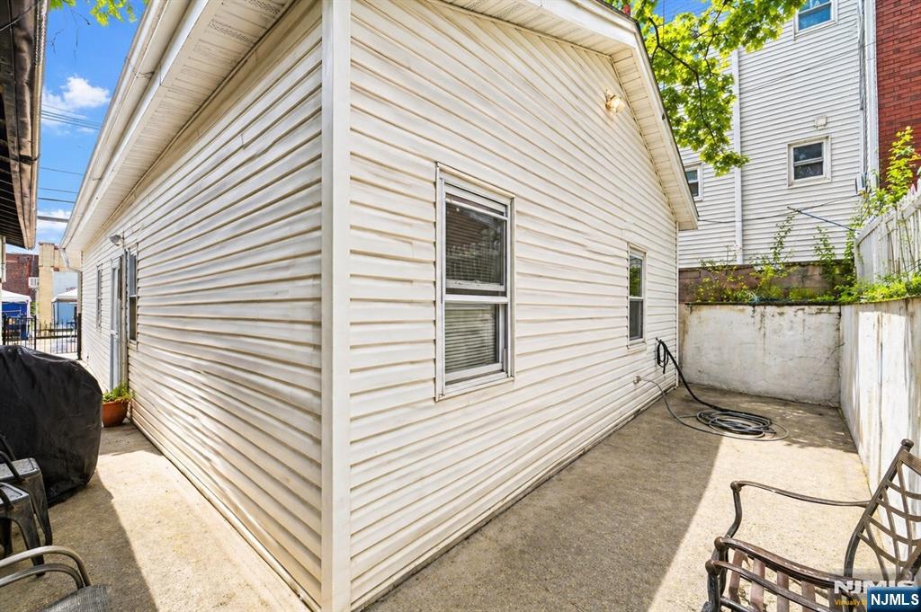 602 Elm Street Property Photo 15