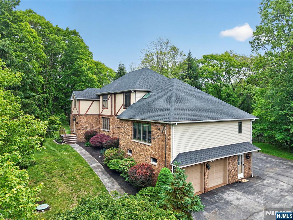 5110 Berkshire Valley Road Property Photo 1
