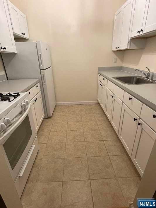 636 Godwin Avenue 5a Property Photo 4