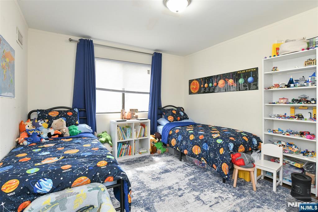 223 Canterbury Avenue Property Photo 7