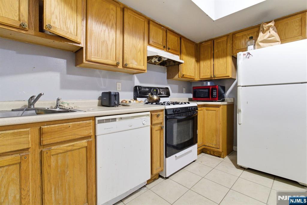 492 Springfield Avenue Property Photo 11