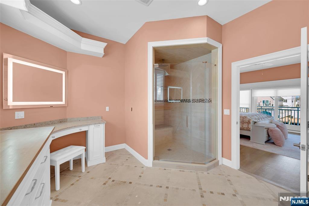 6 Capstan Road Property Photo 28