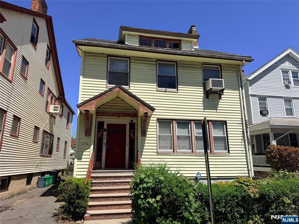 126 Chestnut Street Property Photo 1