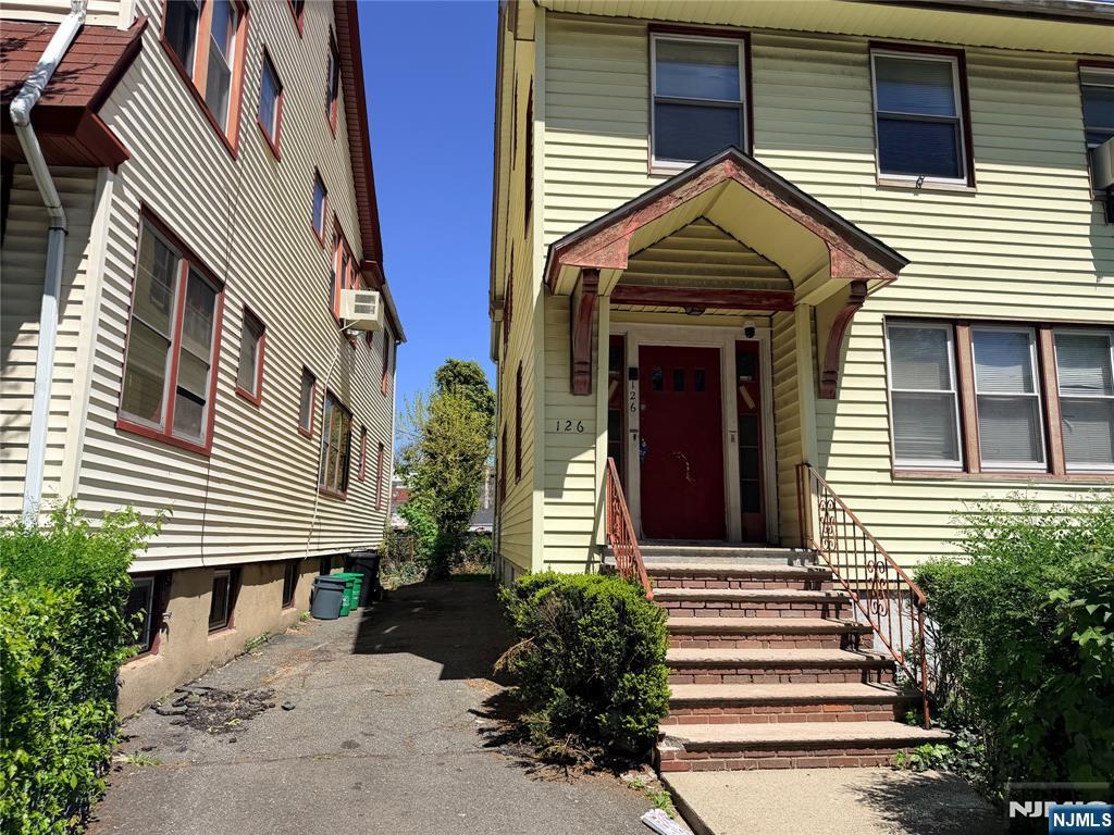 126 Chestnut Street Property Photo 2