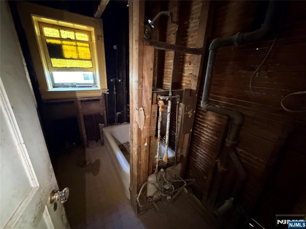 126 Chestnut Street Property Photo 33
