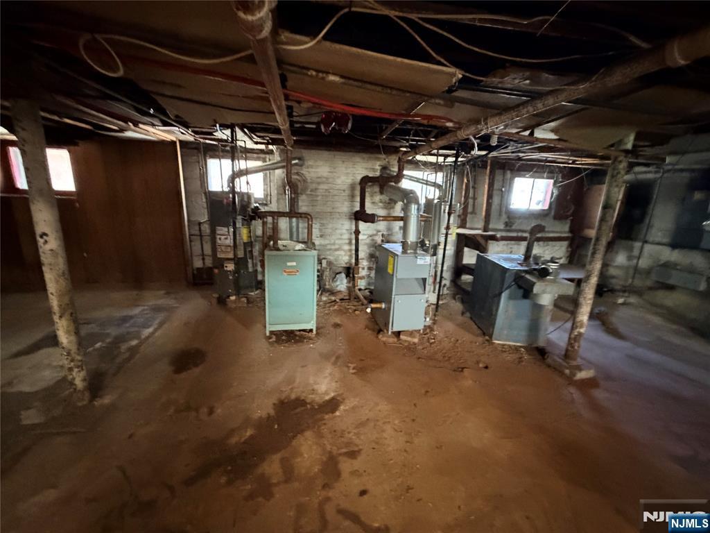 126 Chestnut Street Property Photo 35