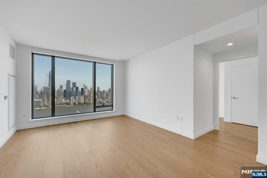 99 Hudson Street 5408 Property Photo 13