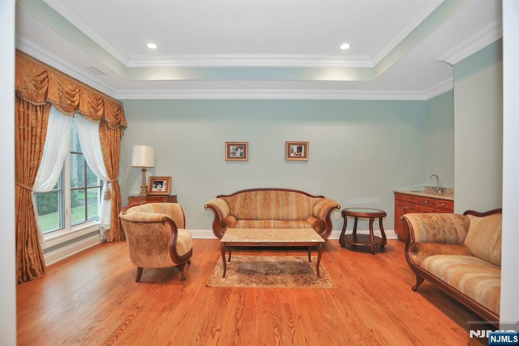 414 Bellaire Drive Property Photo 22