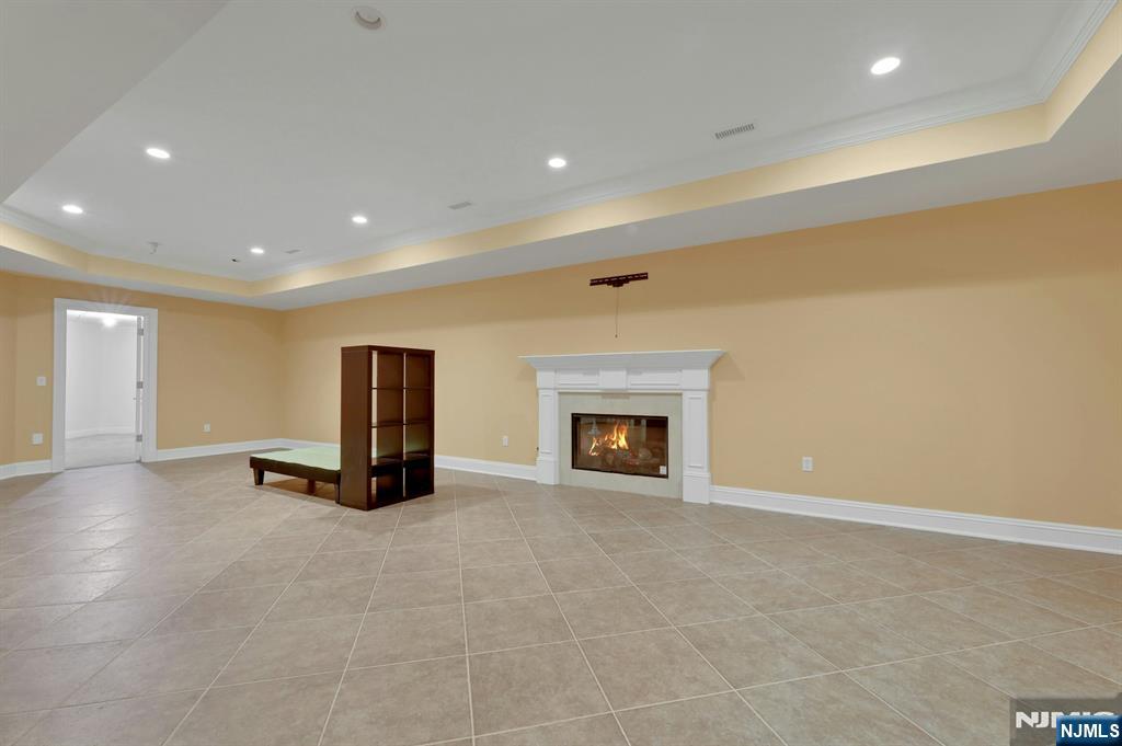 414 Bellaire Drive Property Photo 29