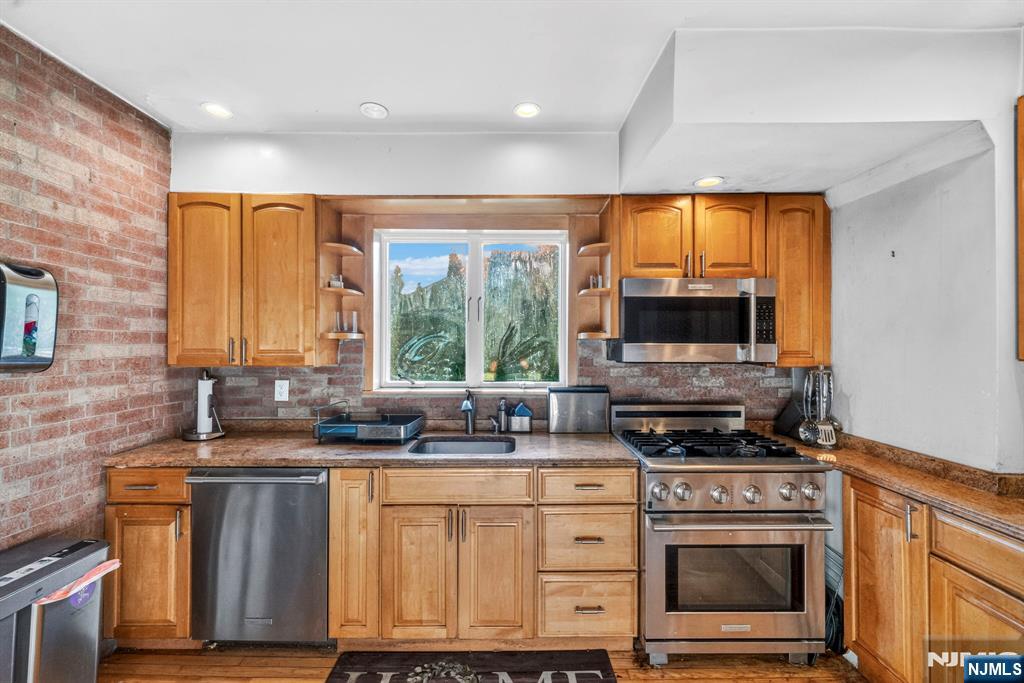 109 Park Street Property Photo 21