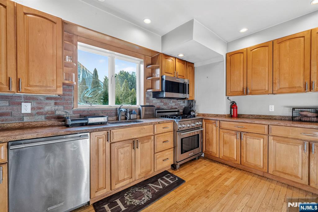 109 Park Street Property Photo 22
