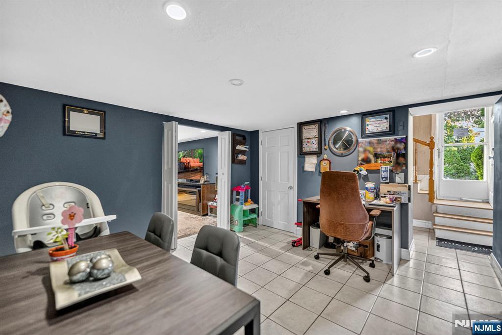 109 Park Street Property Photo 23