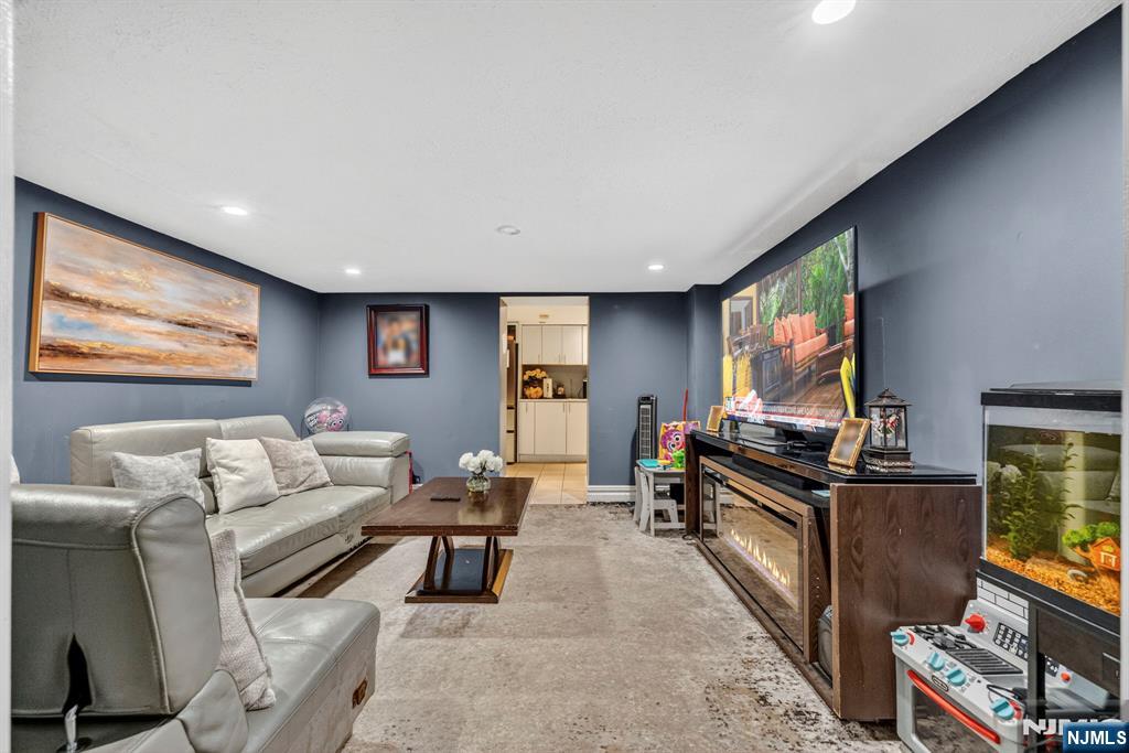 109 Park Street Property Photo 24