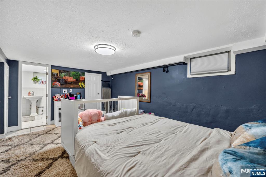 109 Park Street Property Photo 30