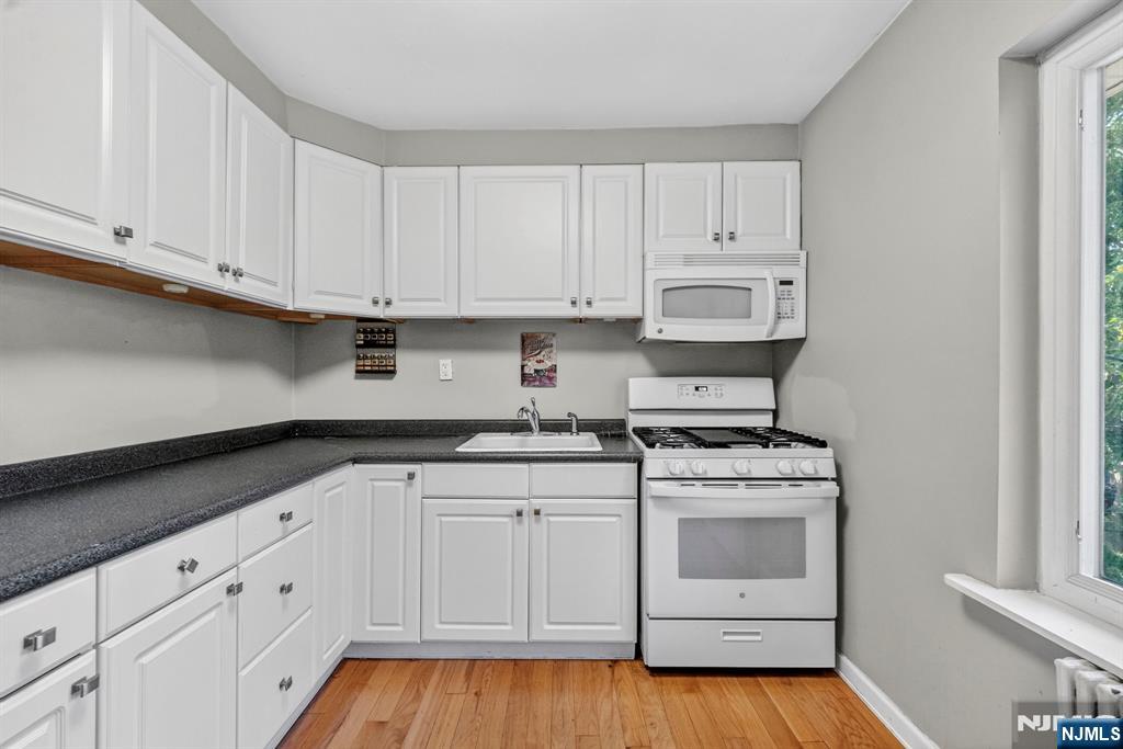 109 Park Street Property Photo 37
