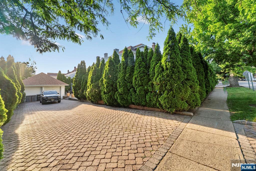 109 Park Street Property Photo 48