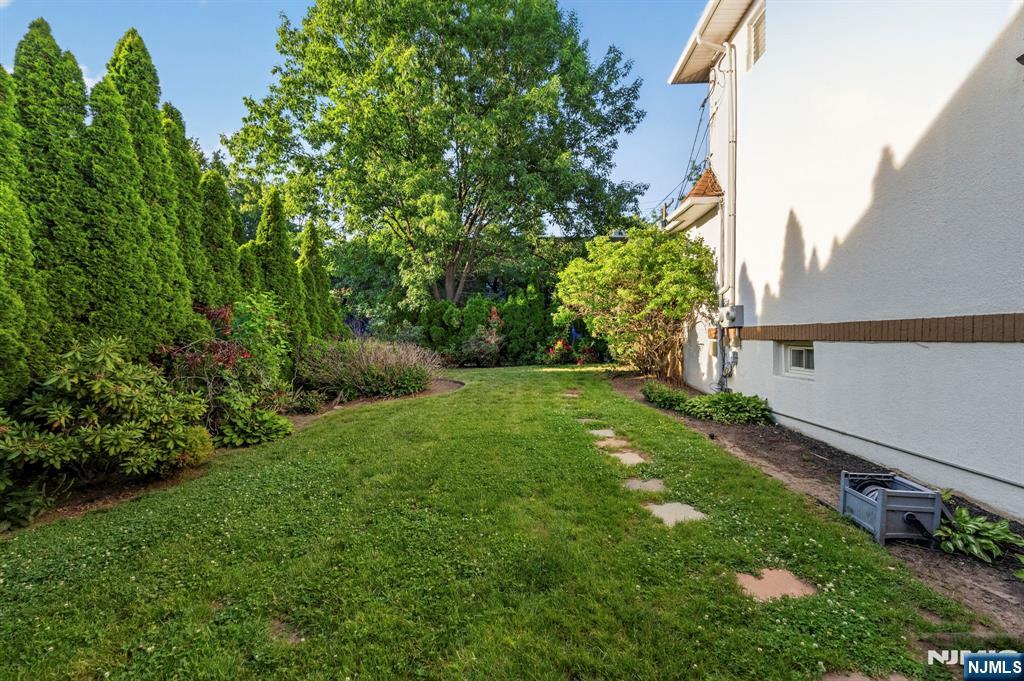 109 Park Street Property Photo 50