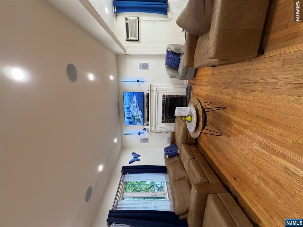 600 Palisade Avenue Property Photo 1