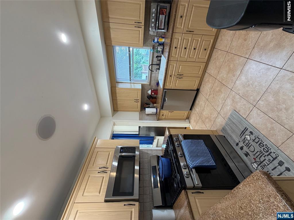 600 Palisade Avenue Property Photo 6
