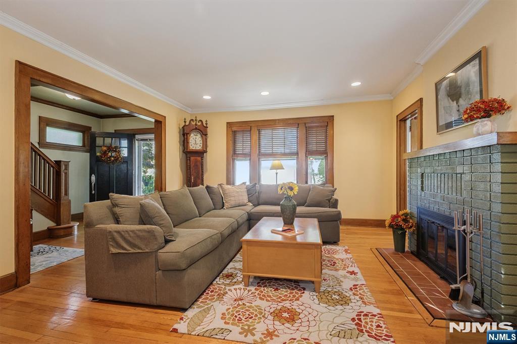 15 Fairview Avenue Property Photo 7