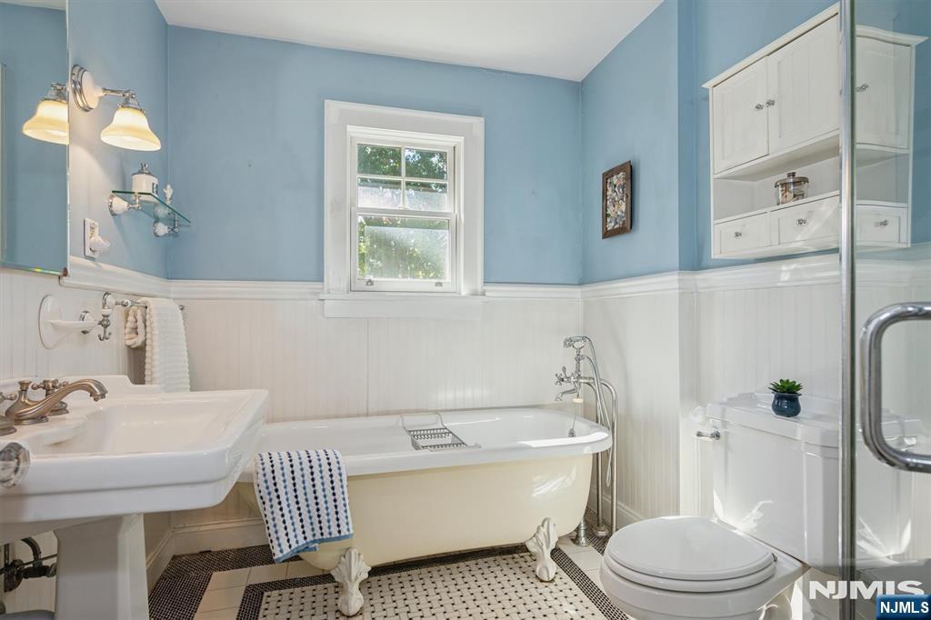 15 Fairview Avenue Property Photo 25