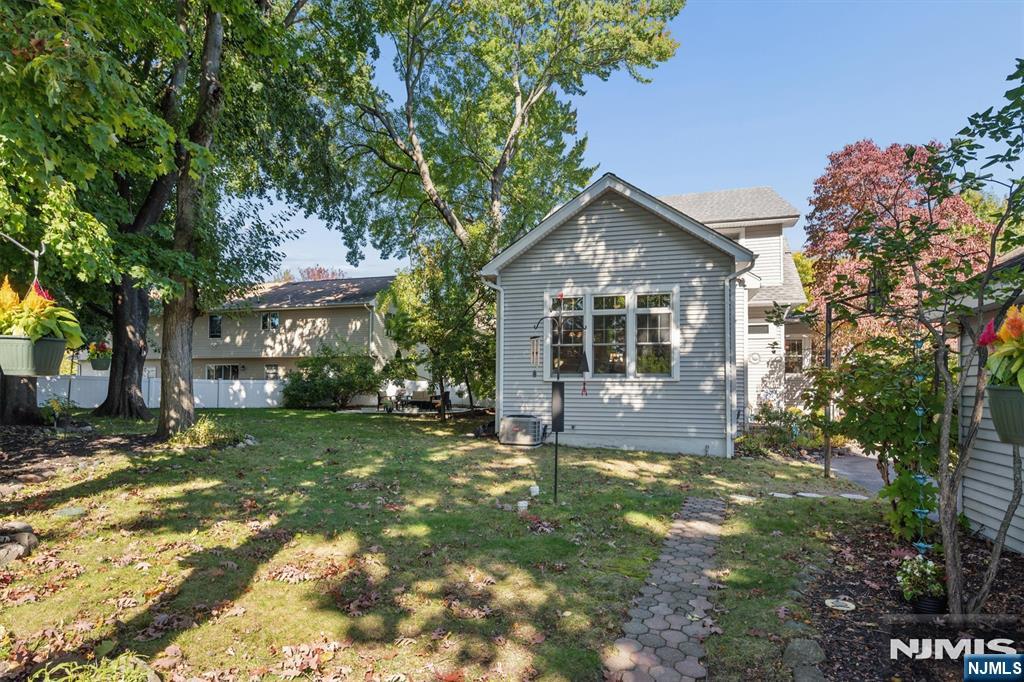 15 Fairview Avenue Property Photo 34