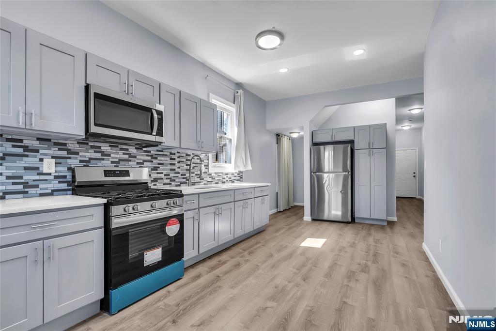 162 Clinton Street Property Photo 1