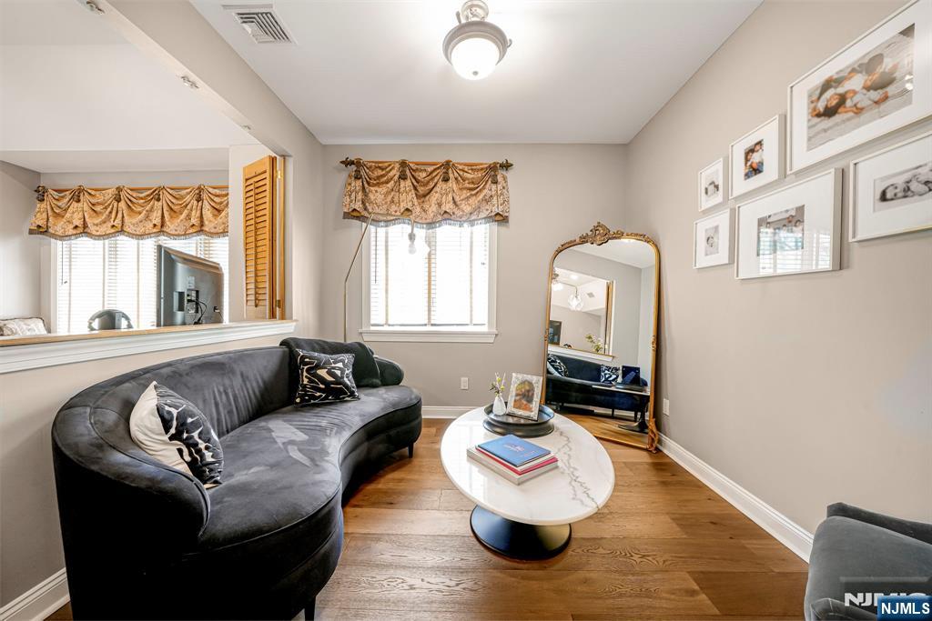 9 Pennbrook Court Property Photo 19