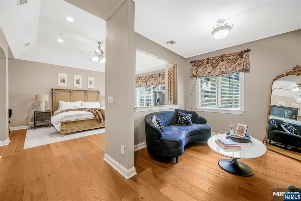 9 Pennbrook Court Property Photo 20