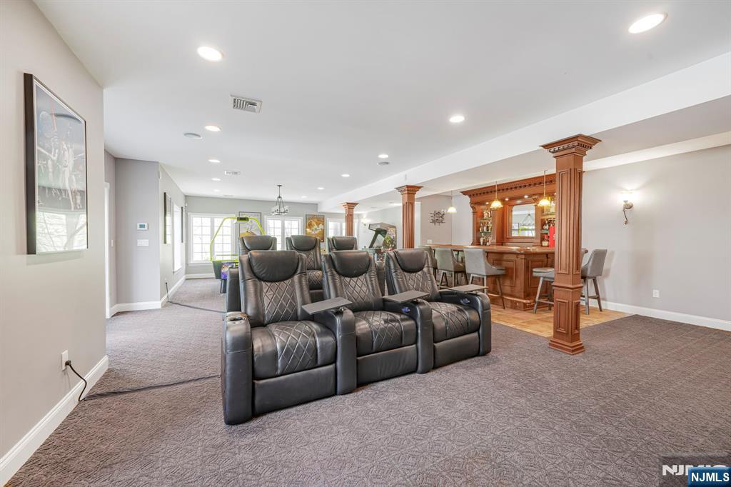 9 Pennbrook Court Property Photo 35