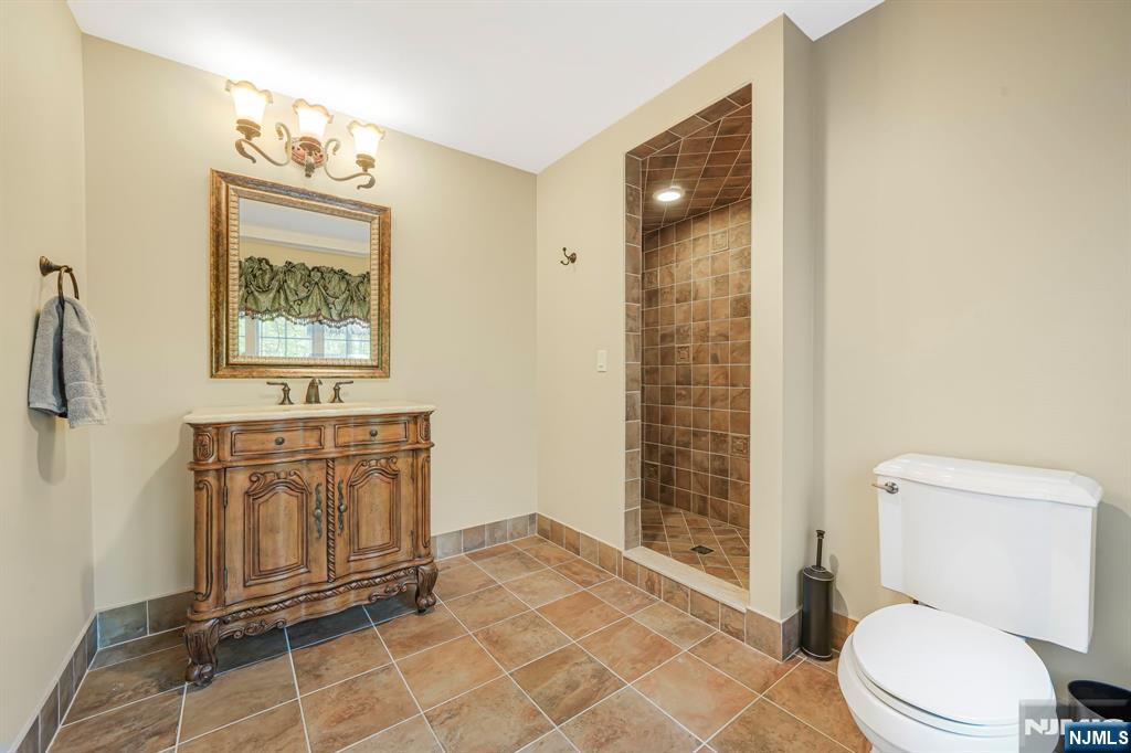9 Pennbrook Court Property Photo 39