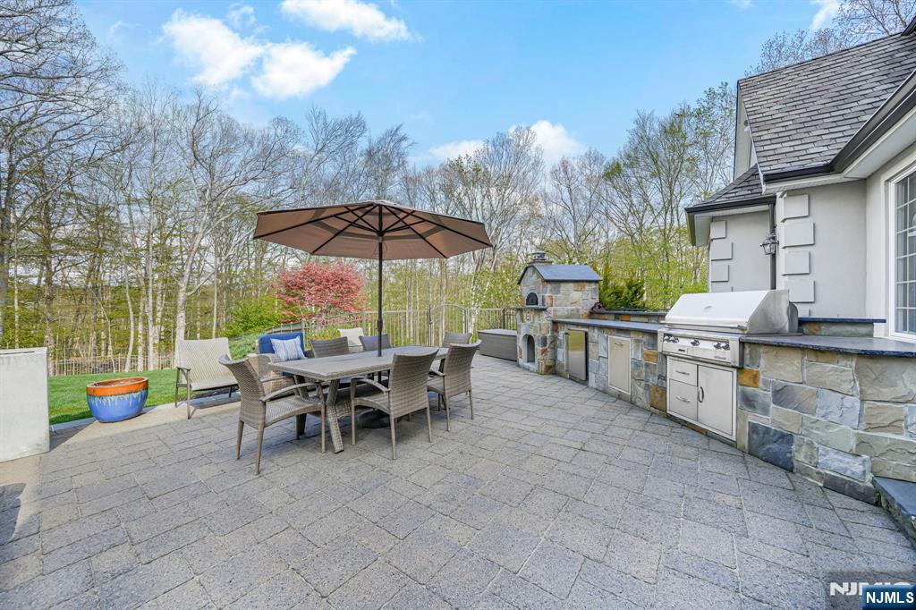 9 Pennbrook Court Property Photo 42