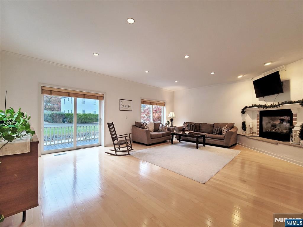 441 Piermont Avenue Property Photo 6
