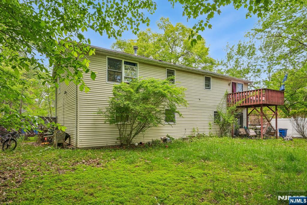 121 Wood Street Property Photo 20