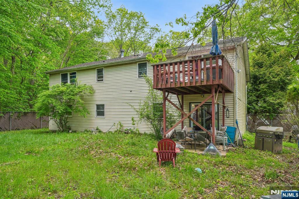 121 Wood Street Property Photo 21