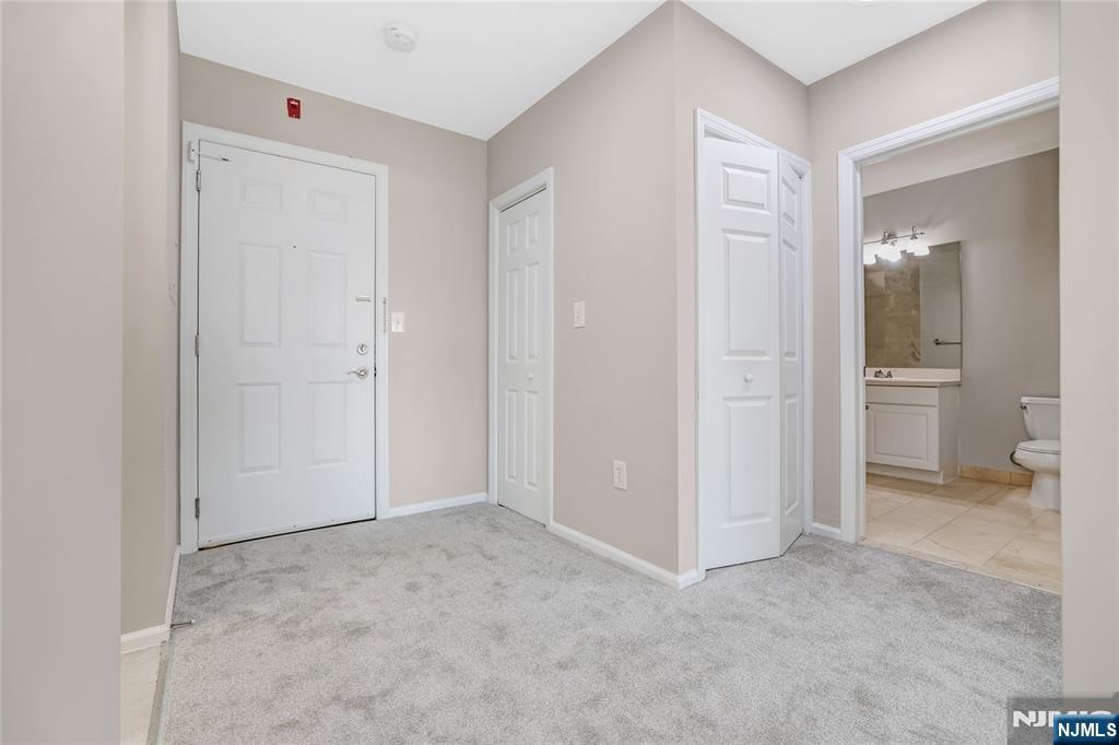 905 River Road 329 Property Photo 11