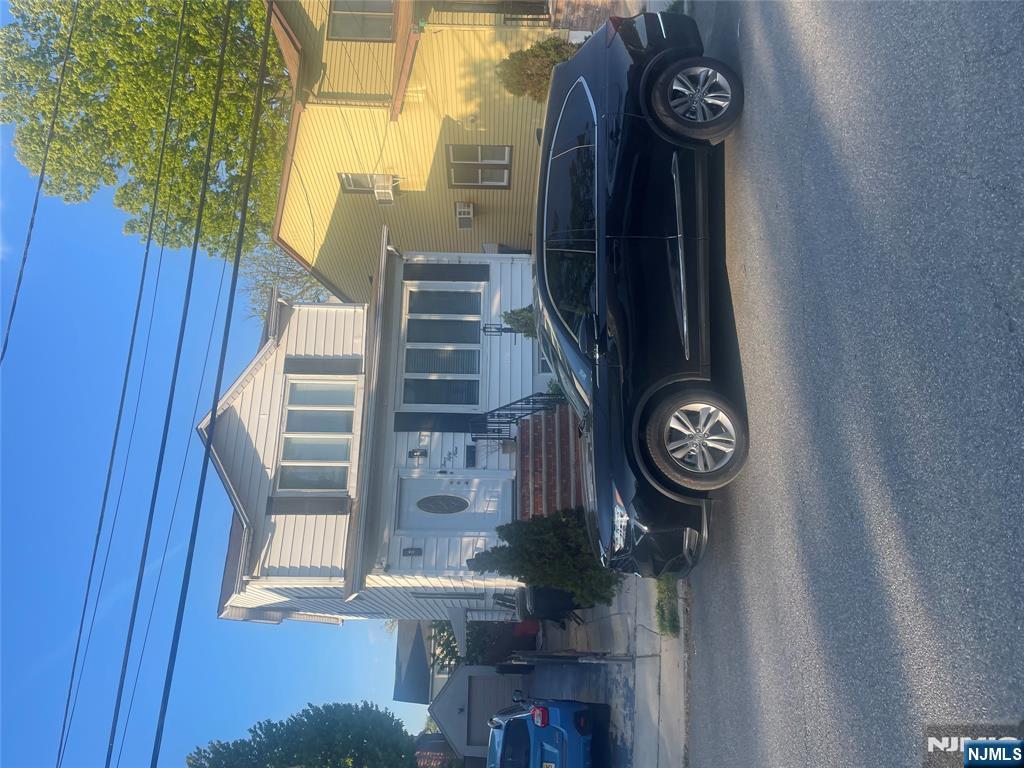 459 Lawton Avenue Property Photo 1