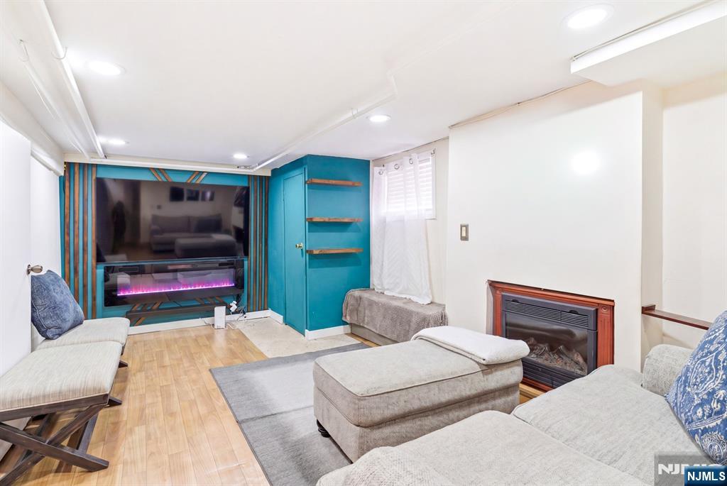 752-754 Market Street Property Photo 15