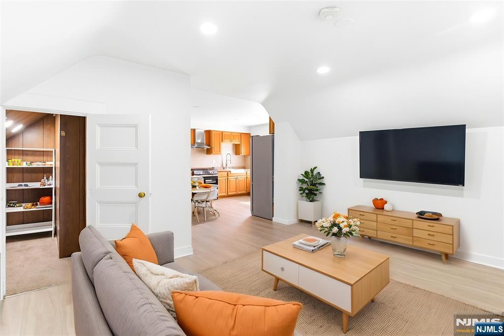 752-754 Market Street Property Photo 17