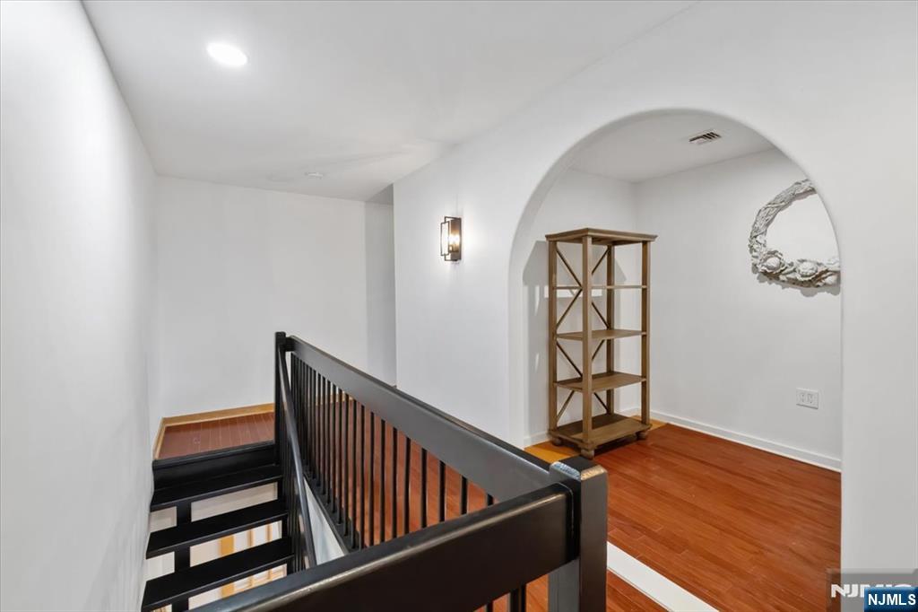 9b Cove Lane Property Photo 18