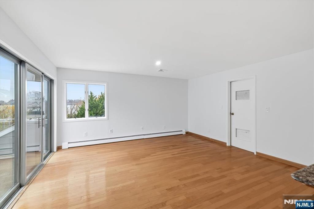 9b Cove Lane Property Photo 34