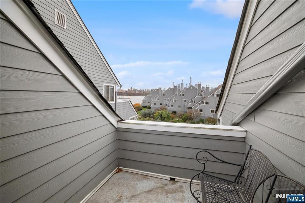 9b Cove Lane Property Photo 35