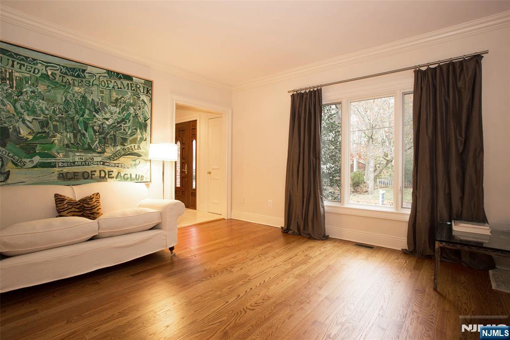 146 Palisade Avenue Property Photo 6