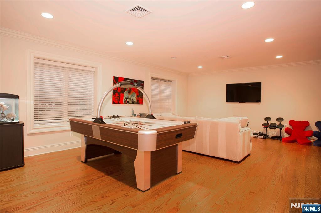 146 Palisade Avenue Property Photo 12