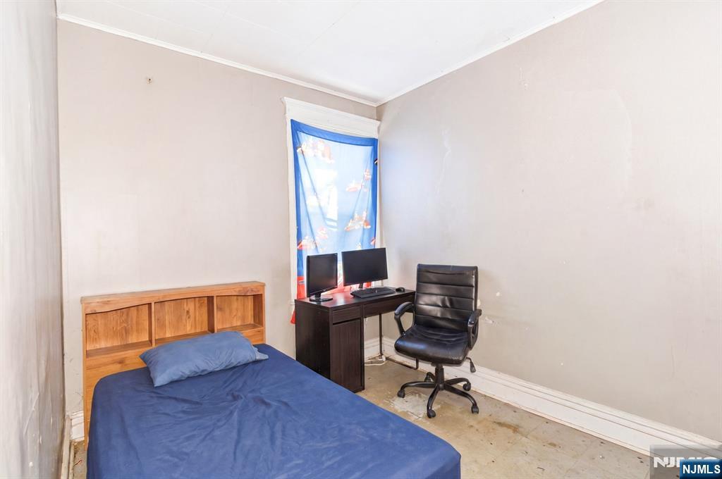 36-38 Kenmore Avenue Property Photo 16