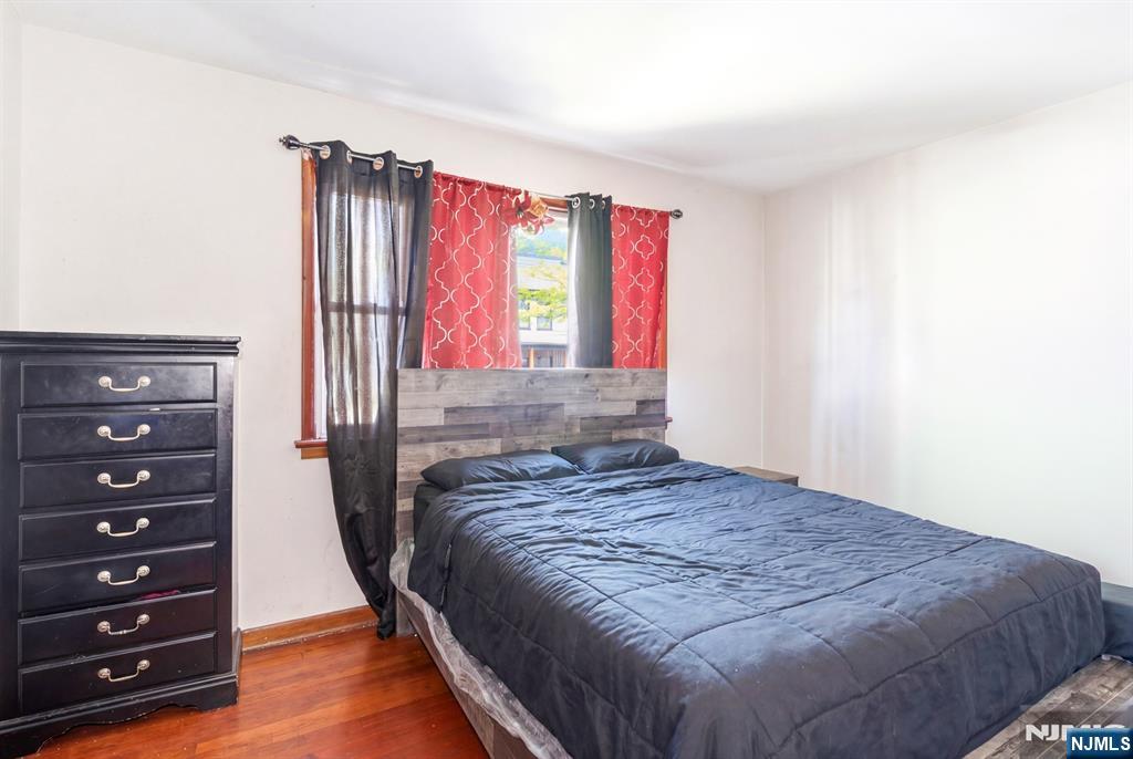 36-38 Kenmore Avenue Property Photo 18