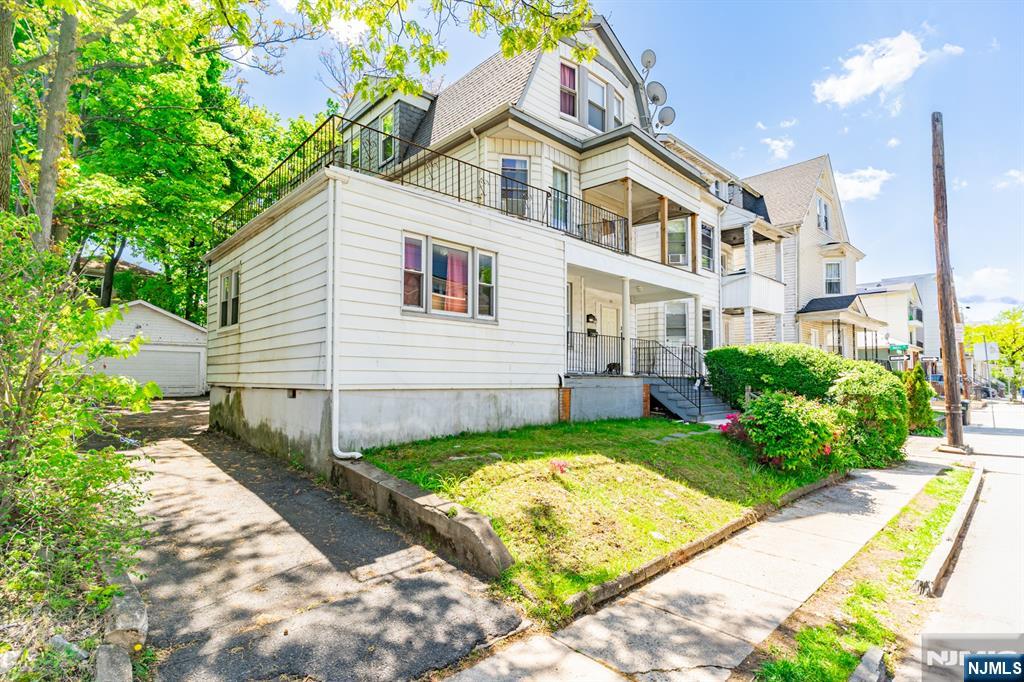 36-38 Kenmore Avenue Property Photo 19