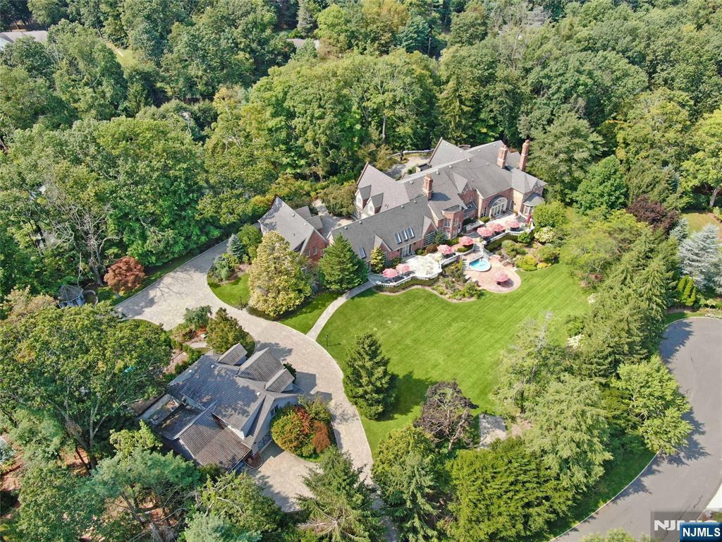 1055 High Mountain Road Property Photo 2